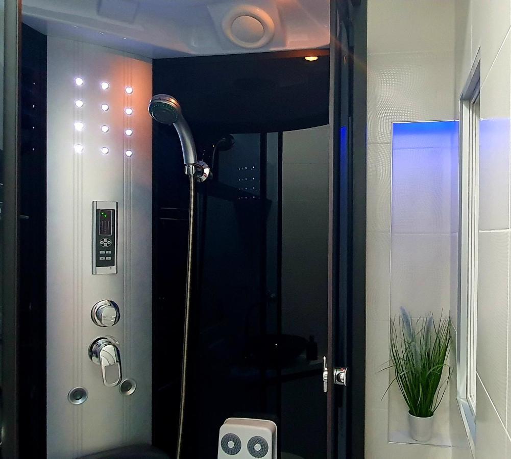Jacuzzi Penthouse Apartment 마툴지 외부 사진