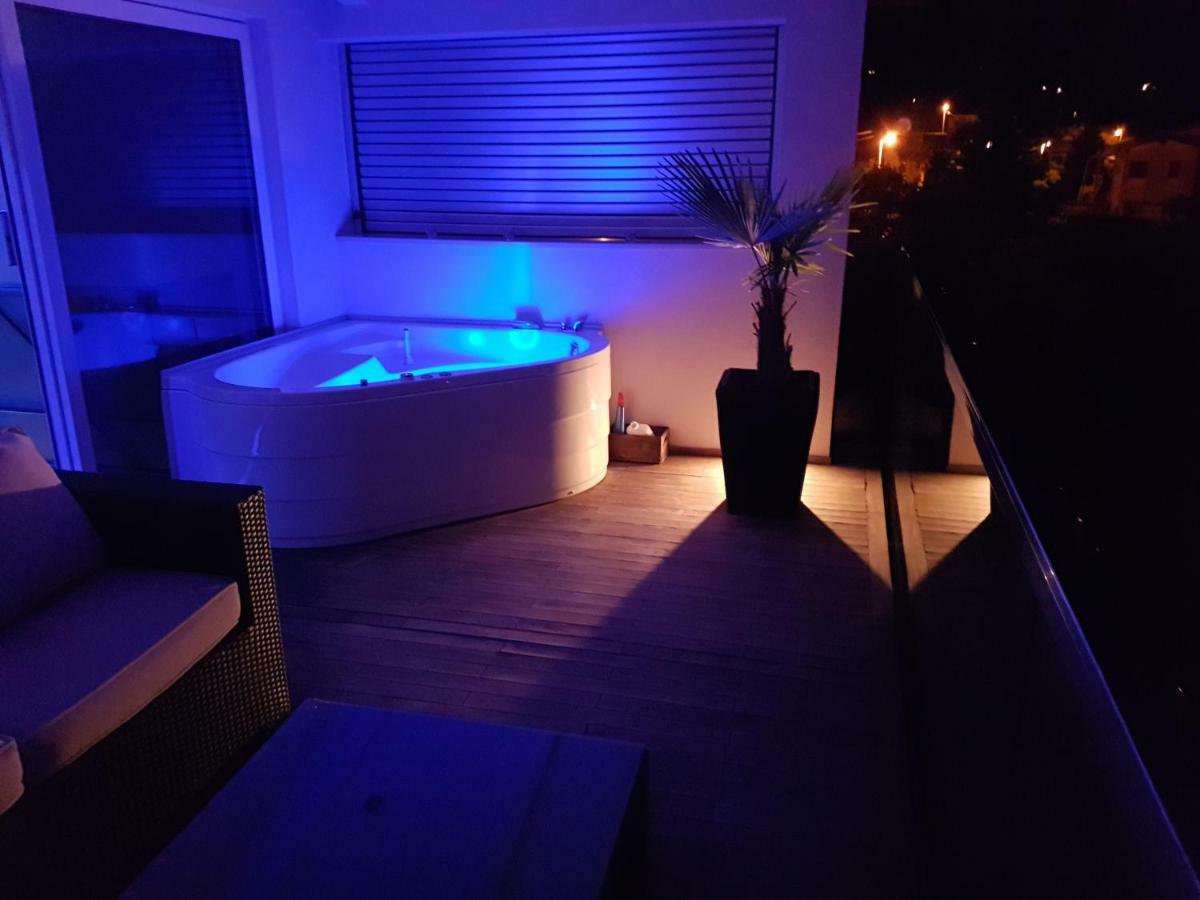 Jacuzzi Penthouse Apartment 마툴지 외부 사진